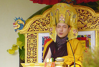 the 17th Karmapa
                  celebrates Sonam Loshar at Kaffer