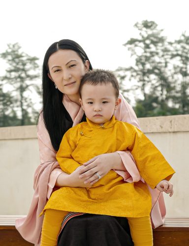 Karmapa shares birthday photos of Thugseyla and Sangyumla