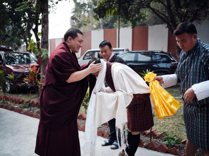 Karmapa bestows long life empowerment on HRH Ashi Chokyi Wangmo Wangchuck and family