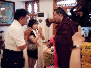 Thaye Dorje, His Holiness the 17th Gyalwa Karmapa, meets with devotees and grants teachings and an empowerment at Karma Kagyu Monastery in Tainan, Taiwan. Photo / Tokpa Korlo