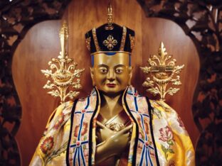 Thaye Dorje, His Holiness the 17th Gyalwa Karmapa, meets with devotees and grants teachings and an empowerment at Karma Kagyu Monastery in Tainan, Taiwan. Photo / Tokpa Korlo