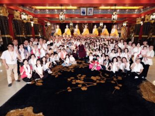 Thaye Dorje, His Holiness the 17th Gyalwa Karmapa, meets with devotees and grants teachings and an empowerment at Karma Kagyu Monastery in Tainan, Taiwan. Photo / Tokpa Korlo