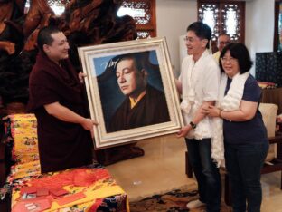 Thaye Dorje, His Holiness the 17th Gyalwa Karmapa, meets with devotees and grants teachings and an empowerment at Karma Kagyu Monastery in Tainan, Taiwan. Photo / Tokpa Korlo