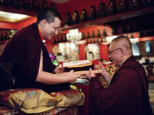 Mahakala empowerment, Rabne ceremony and audiences in Tainan, Taiwan. Photo / Tokpa Korlo