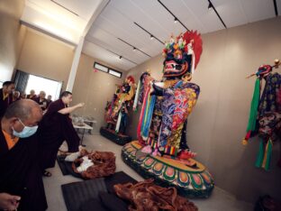 Mahakala empowerment, Rabne ceremony and audiences in Tainan, Taiwan. Photo / Tokpa Korlo