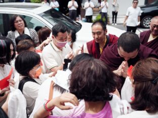 Mahakala empowerment, Rabne ceremony and audiences in Tainan, Taiwan. Photo / Tokpa Korlo