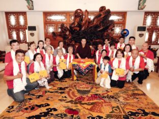 Mahakala empowerment, Rabne ceremony and audiences in Tainan, Taiwan. Photo / Tokpa Korlo