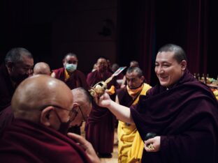 Thaye Dorje, His Holiness the 17th Gyalwa Karmapa, meets with devotees and grants empowerments in Taipei, Taiwan. Photo / Tokpa Korlo