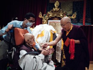 Thaye Dorje, His Holiness the 17th Gyalwa Karmapa, meets with devotees and grants empowerments in Taipei, Taiwan. Photo / Tokpa Korlo