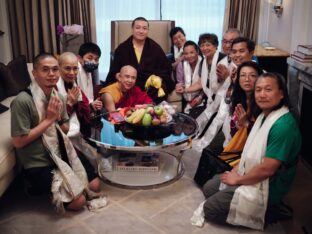 Thaye Dorje, His Holiness the 17th Gyalwa Karmapa, meets with devotees and grants empowerments in Taipei, Taiwan. Photo / Tokpa Korlo