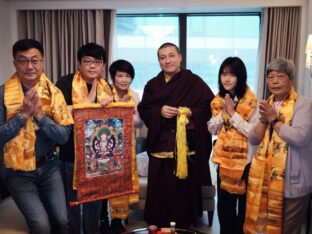 Thaye Dorje, His Holiness the 17th Gyalwa Karmapa, meets with devotees and grants empowerments in Taipei, Taiwan. Photo / Tokpa Korlo