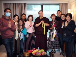 Thaye Dorje, His Holiness the 17th Gyalwa Karmapa, meets with devotees and grants empowerments in Taipei, Taiwan. Photo / Tokpa Korlo