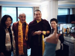 Thaye Dorje, His Holiness the 17th Gyalwa Karmapa, meets with devotees and grants empowerments in Taipei, Taiwan. Photo / Tokpa Korlo