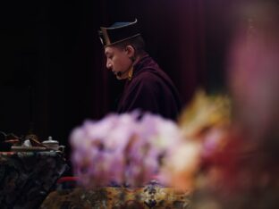 Thaye Dorje, His Holiness the 17th Gyalwa Karmapa, meets with devotees and grants empowerments in Taipei, Taiwan. Photo / Tokpa Korlo