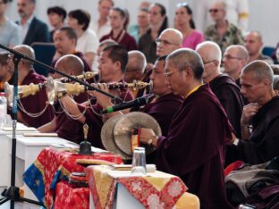 Thaye Dorje, His Holiness the 17th Gyalwa Karmapa, visits Dhagpo Möhra, the Möhra Dharma Village, and Bad Salzungen. Photo / Tokpa Korlo