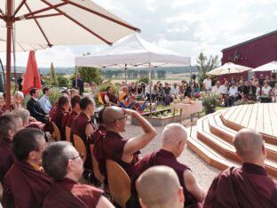 Thaye Dorje, His Holiness the 17th Gyalwa Karmapa, visits Dhagpo Möhra, the Möhra Dharma Village, and Bad Salzungen. Photo / Tokpa Korlo