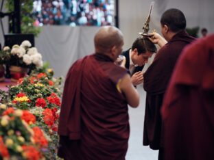 Thaye Dorje, His Holiness the 17th Gyalwa Karmapa, visits Dhagpo Möhra, the Möhra Dharma Village, and Bad Salzungen. Photo / Tokpa Korlo