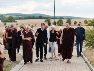 Thaye Dorje, His Holiness the 17th Gyalwa Karmapa, visits Dhagpo Möhra, the Möhra Dharma Village, and Bad Salzungen. Photo / Tokpa Korlo