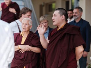 Thaye Dorje, His Holiness the 17th Gyalwa Karmapa, visits Dhagpo Möhra, the Möhra Dharma Village, and Bad Salzungen. Photo / Tokpa Korlo