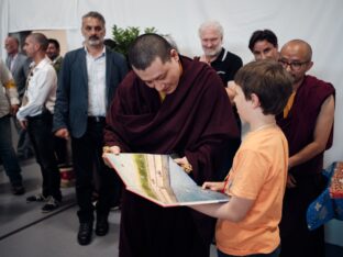 Thaye Dorje, His Holiness the 17th Gyalwa Karmapa, visits Dhagpo Möhra, the Möhra Dharma Village, and Bad Salzungen. Photo / Tokpa Korlo