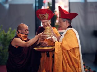 Thaye Dorje, His Holiness the 17th Gyalwa Karmapa, visits Dhagpo Möhra, the Möhra Dharma Village, and Bad Salzungen. Photo / Tokpa Korlo