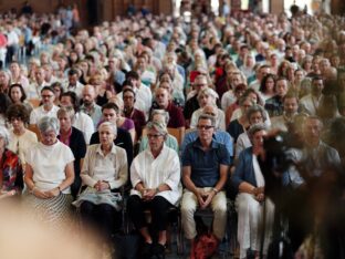 Thaye Dorje, His Holiness the 17th Gyalwa Karmapa, visits Renchen-Ulm in Germany. Photo / Tokpa Korlo