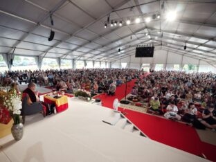 Thaye Dorje, His Holiness the 17th Gyalwa Karmapa, visits Dhagpo Kagyu Ling in France, 2023. Photo: Tokpa Korlo.