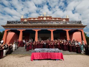 Thaye Dorje, His Holiness the 17th Karmapa, visits Dhagpo Kundrol Ling in France, 2023. Photo: Tokpa Korlo