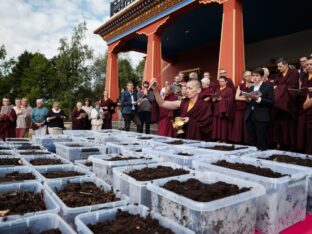 Thaye Dorje, His Holiness the 17th Karmapa, visits Dhagpo Kundrol Ling in France, 2023. Photo: Tokpa Korlo