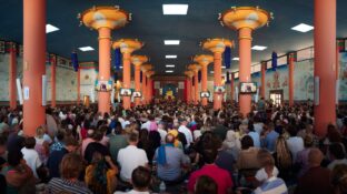 Thaye Dorje, His Holiness the 17th Gyalwa Karmapa, visits Spain, 2023. Photo: Tokpa Korlo.