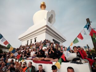 Thaye Dorje, His Holiness the 17th Gyalwa Karmapa, visits Spain, 2023. Photo: Tokpa Korlo.