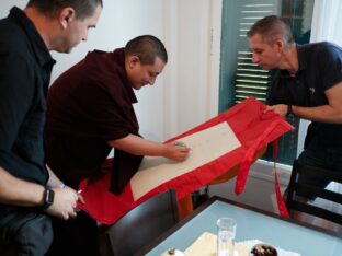 Thaye Dorje, His Holiness the 17th Gyalwa Karmapa, visits Spain, 2023. Photo: Tokpa Korlo.