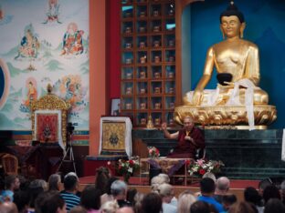 Thaye Dorje, His Holiness the 17th Gyalwa Karmapa, visits Spain, 2023. Photo: Tokpa Korlo.