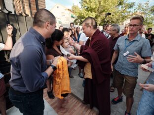 Thaye Dorje, His Holiness the 17th Gyalwa Karmapa, visits Spain, 2023. Photo: Tokpa Korlo.