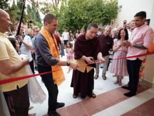 Thaye Dorje, His Holiness the 17th Gyalwa Karmapa, visits Spain, 2023. Photo: Tokpa Korlo.