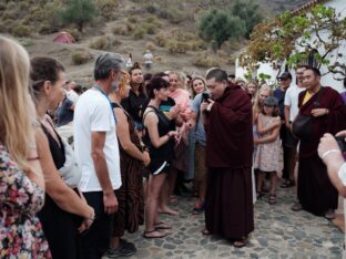 Thaye Dorje, His Holiness the 17th Gyalwa Karmapa, visits Spain, 2023. Photo: Tokpa Korlo.