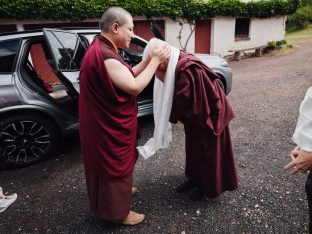Thaye Dorje, His Holiness the 17th Gyalwa Karmapa, visits Dhagpo Mohra