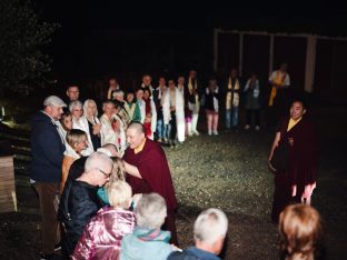 Thaye Dorje, His Holiness the 17th Gyalwa Karmapa, visits Dhagpo Mohra