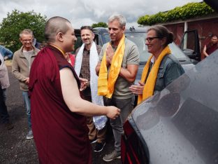 Thaye Dorje, His Holiness the 17th Gyalwa Karmapa, visits Dhagpo Mohra