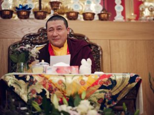 Thaye Dorje, His Holiness the 17th Gyalwa Karmapa, visits Karma Kunga Padkar Ling. Photo: Tokpa Korlo.