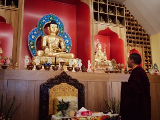 Thaye Dorje, His Holiness the 17th Gyalwa Karmapa, visits Karma Kunga Padkar Ling. Photo: Tokpa Korlo.