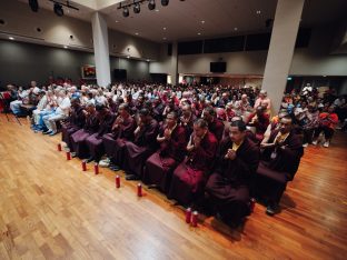 Thaye Dorje, His Holiness the 17th Gyalwa Karmapa, visits Karma Kagyu Buddhist Centre (KKBC) in Singapore, 2025. Photo: Tokpa Korlo.