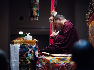 Thaye Dorje, His Holiness the 17th Gyalwa Karmapa, visits Karma Kagyu Buddhist Centre (KKBC) in Singapore, 2025. Photo: Tokpa Korlo.