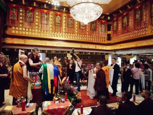 Thaye Dorje, His Holiness the 17th Gyalwa Karmapa, visits Karma Kagyu Buddhist Centre (KKBC) in Singapore, 2025. Photo: Tokpa Korlo.