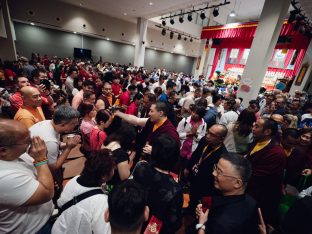 Thaye Dorje, His Holiness the 17th Gyalwa Karmapa, visits Karma Kagyu Buddhist Centre (KKBC) in Singapore, 2025. Photo: Tokpa Korlo.