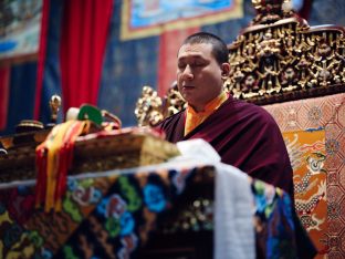 Thaye Dorje, His Holiness the 17th Gyalwa Karmapa, visits Karma Kagyu Buddhist Centre (KKBC) in Singapore, 2025. Photo: Tokpa Korlo.