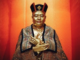 Thaye Dorje, His Holiness the 17th Gyalwa Karmapa, visits Karma Kagyu Buddhist Centre (KKBC) in Singapore, 2025. Photo: Tokpa Korlo.
