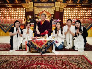 Thaye Dorje, His Holiness the 17th Gyalwa Karmapa, visits Karma Kagyu Buddhist Centre (KKBC) in Singapore, 2025. Photo: Tokpa Korlo.