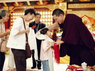 Thaye Dorje, His Holiness the 17th Gyalwa Karmapa, visits Karma Kagyu Buddhist Centre (KKBC) in Singapore, 2025. Photo: Tokpa Korlo.
