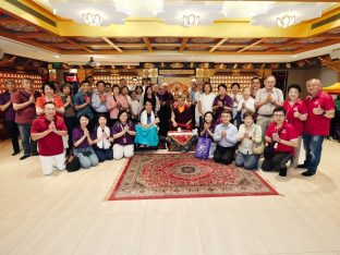 Thaye Dorje, His Holiness the 17th Gyalwa Karmapa, visits Karma Kagyu Buddhist Centre (KKBC) in Singapore, 2025. Photo: Tokpa Korlo.